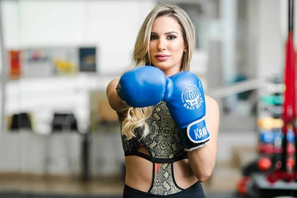 Conheça o dia a dia fitness da empresária Carolina Campos