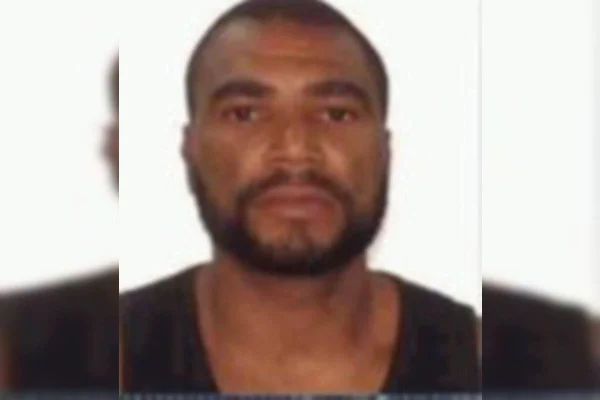 Saiba quem é o atirador que executou homem perto de supermercado no DF