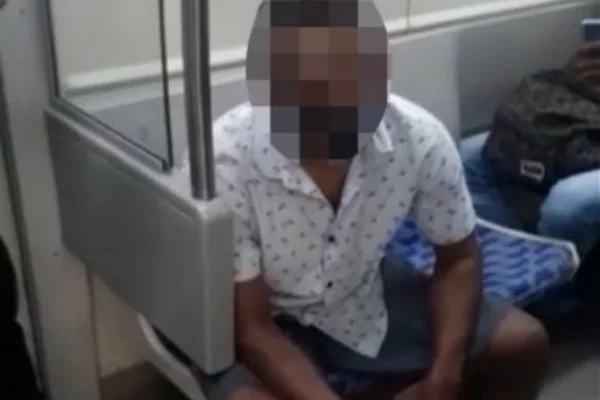 Bahia: passageiros reclamam de homem que teria se masturbado em metrô