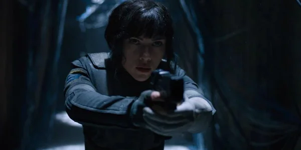Vídeo critica escolha de Scarlett Johansson para personagem oriental
