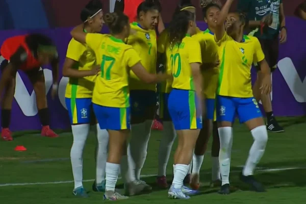 Imagem colorida do jogo da Seleção Brasileira- Metrópoles