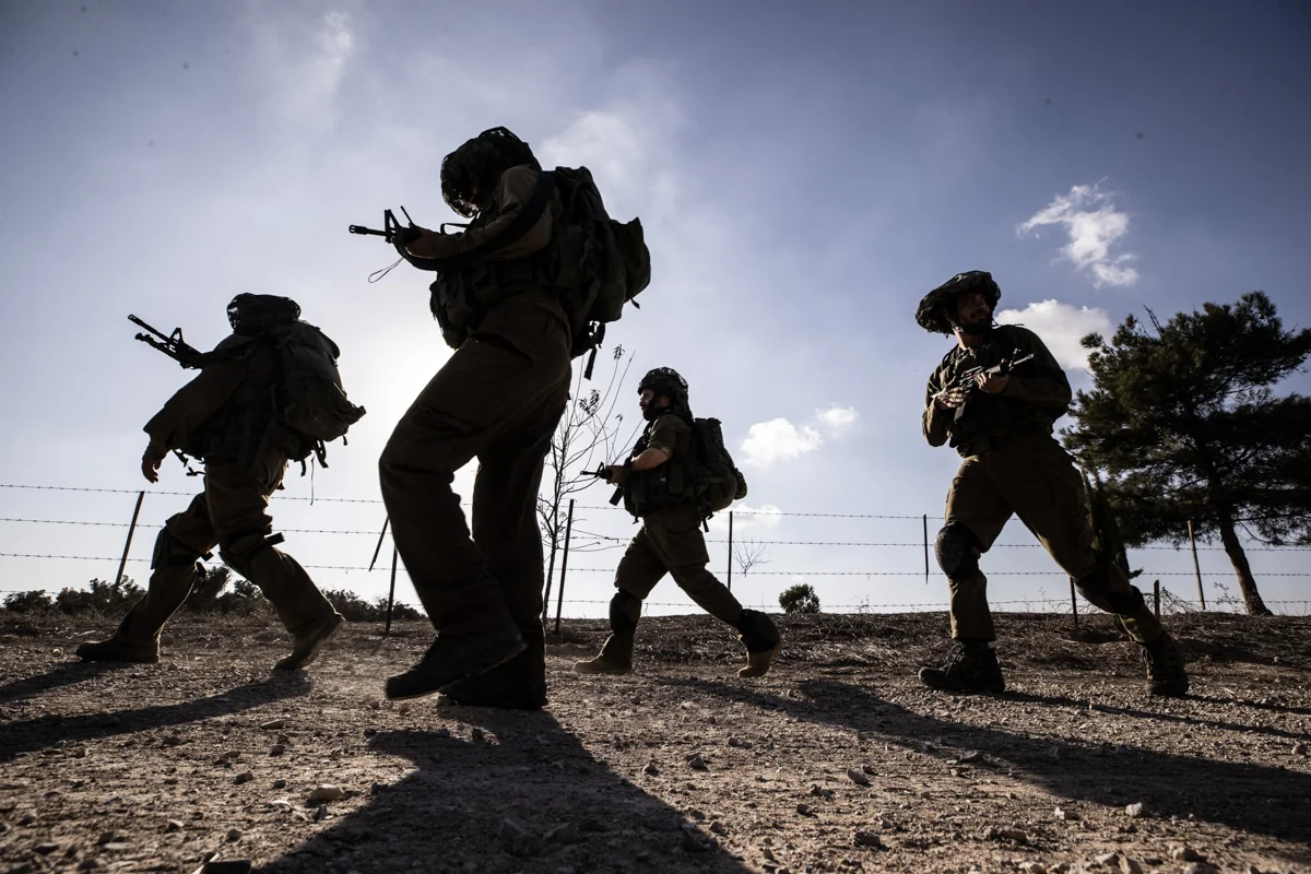 Israel só vai retirar militares de Gaza após Hamas se desarmar