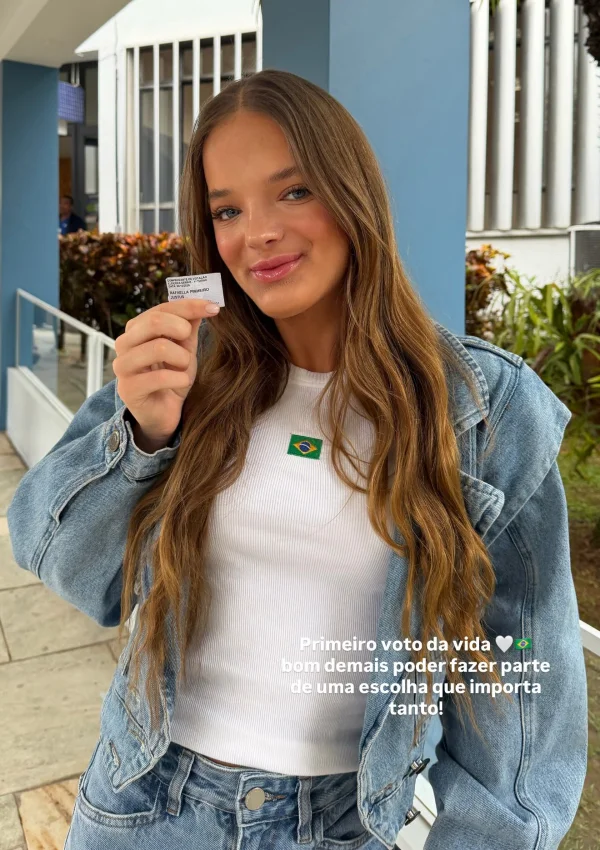 Rafaella Justus vota pela primeira vez e celebra: “Bom demais” - destaque galeria Rafaella Justus vota pela primeira vez e celebra: “Bom demais” - destaque galeria