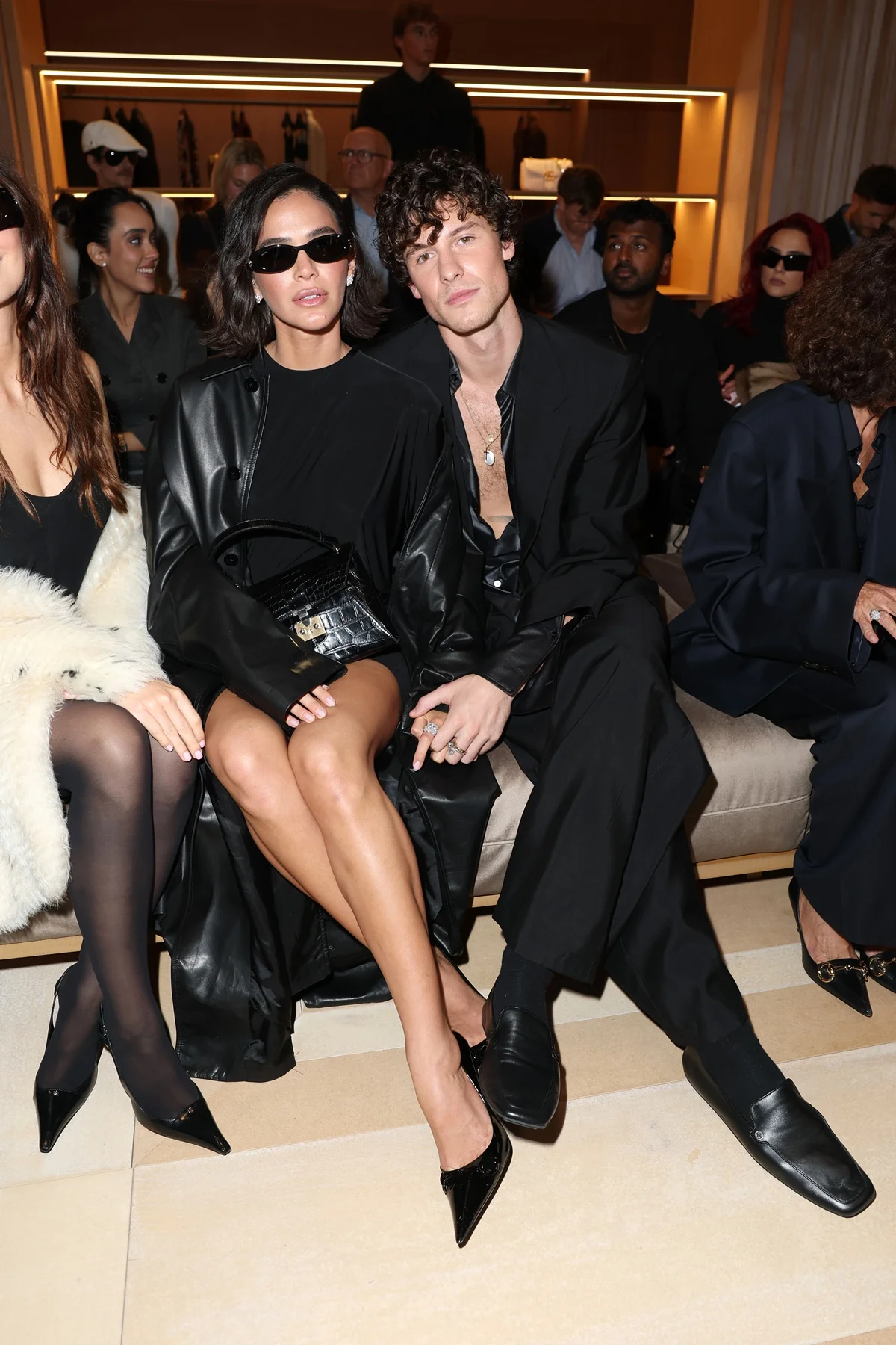 Bruna Marquezine e Shawn Mendes no desfile da Gucci Bruna Marquezine e Shawn Mendes no desfile da Gucci