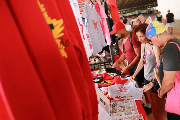 Com Brasília em festa e democracia preservada, Lula volta ao Planalto