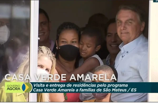 bolsonaro sem máscara entrega casa