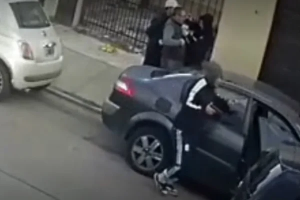 Imagem colorida, Ladrões obrigam vítima a explicar como ligar e dirigir carro roubado - Metróoples