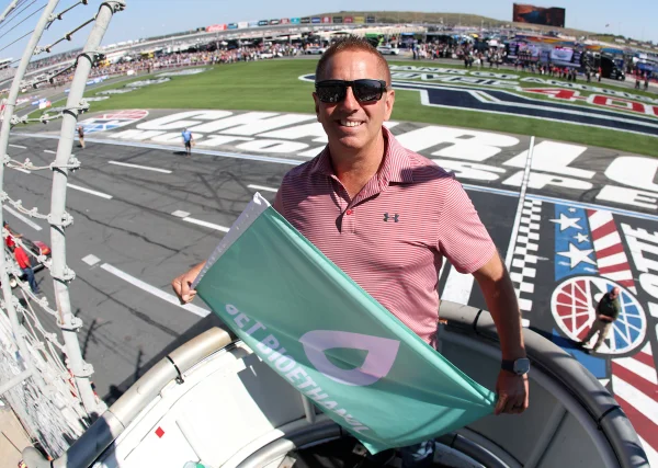Greg Biffle, ex-piloto da Nascar morreu em queda de avião