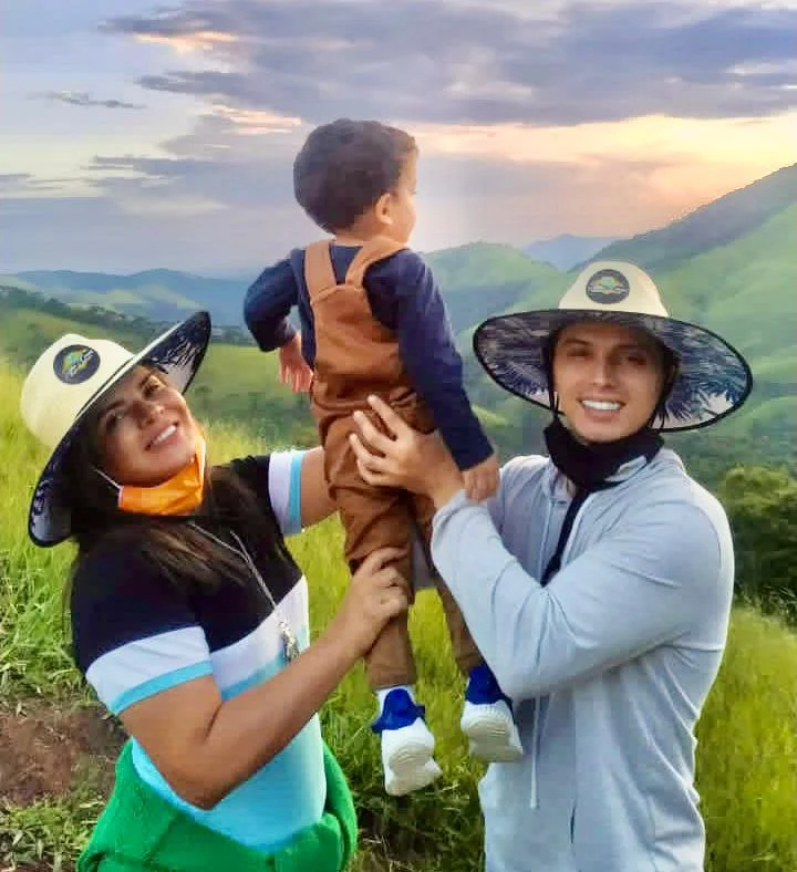 Mara Maravilha, o filho Benjamim e o marido, Gabriel Torres Mara Maravilha, o filho Benjamim e o marido, Gabriel Torres