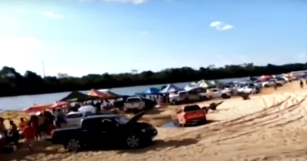 Vídeo: turistas se aglomeram em praias do Rio Araguaia