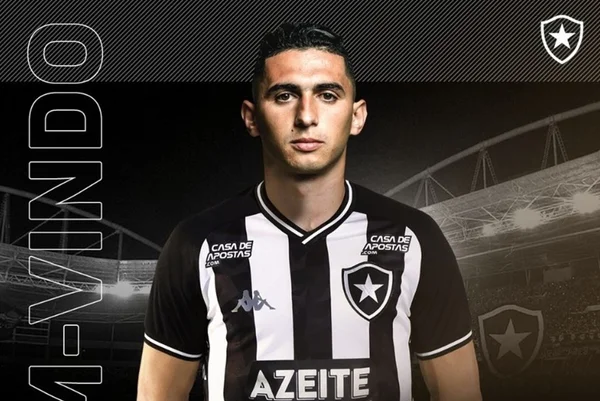 Botafogo confirma acerto com lateral Danilo Barcelos, ex-Vasco