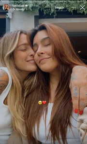 Lauana Prado e Tati Dias reatam relacionamento após fim do noivado