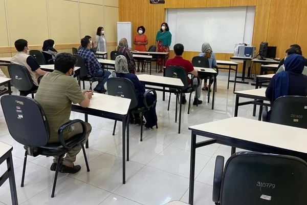 juízas afegãs têm aula de português na UnB