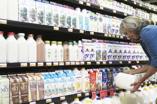 Após saques a mercados na Argentina, itens básicos começam a faltar