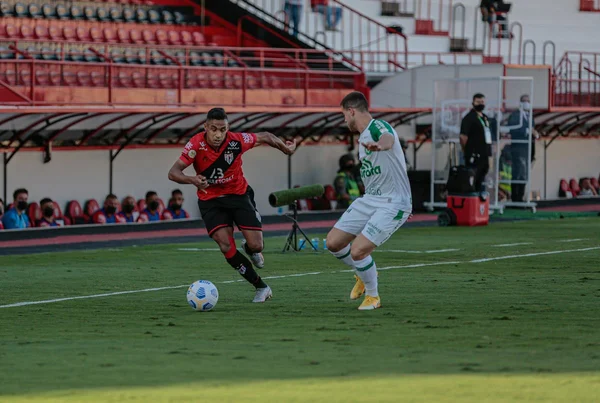 Atlético-GO e Chapecoense empataram