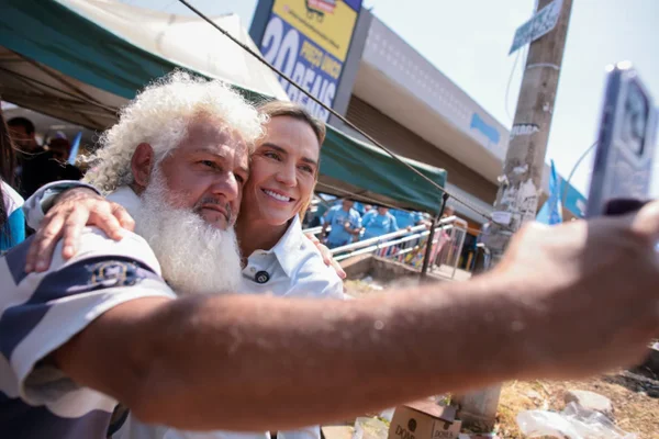 Em visita ao Gama, Celina Leão anuncia R$ 12 milhões para feiras do DF - destaque galeria