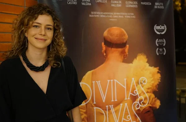 “A sociedade encaretou”, diz Leandra Leal, diretora de “Divinas Divas”