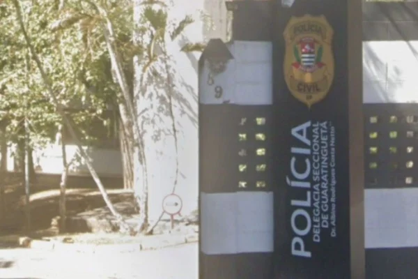 Foto fachada da Delegacia de Guaratinguetá.