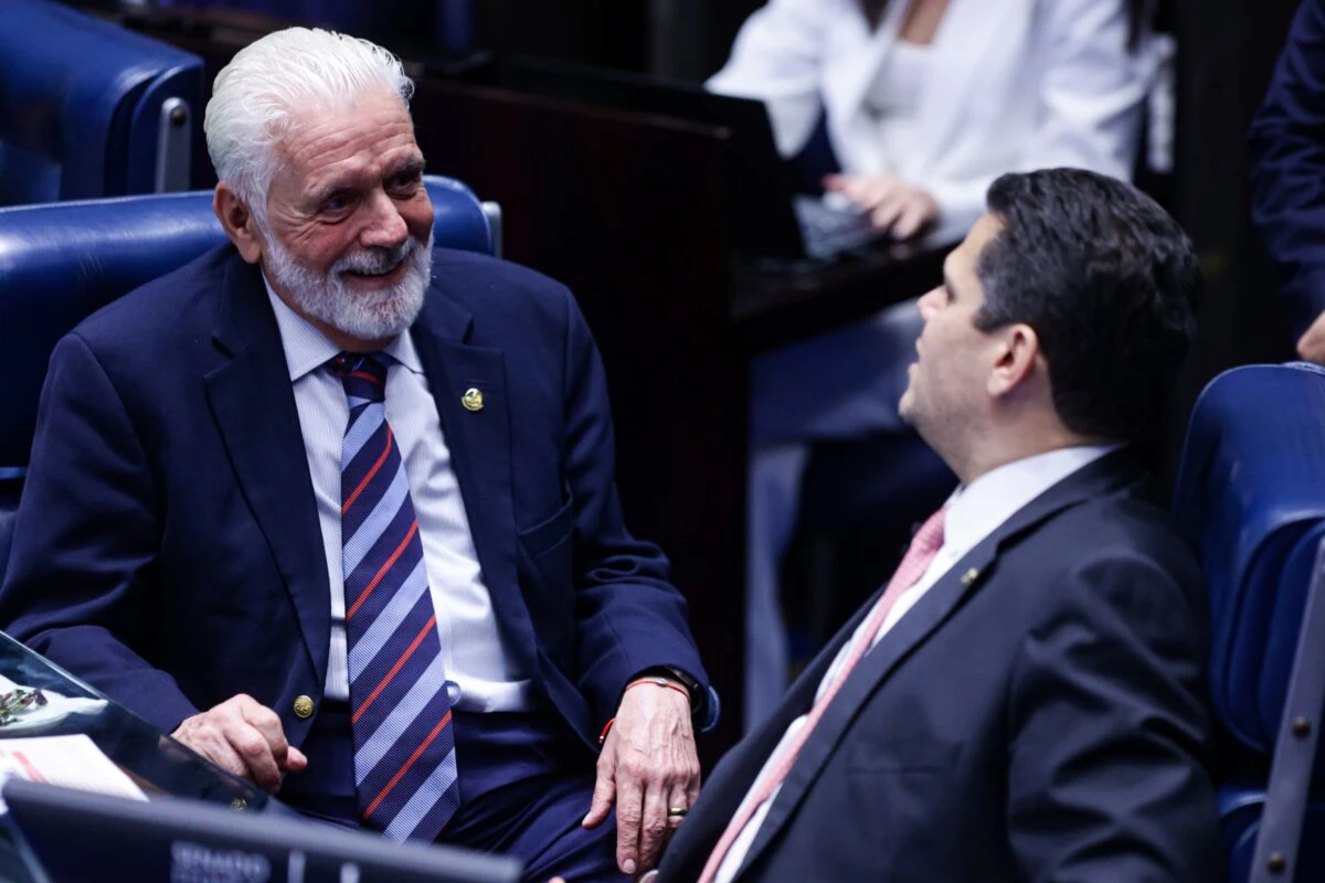 Derrota no Senado: Messias aponta traição de Jaques Wagner em indicação ao STF