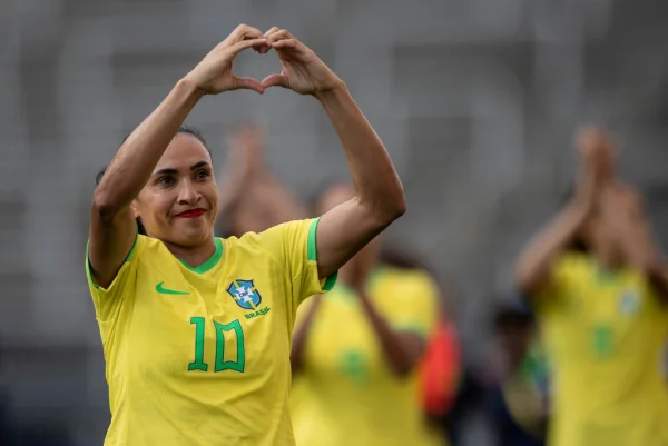 Imagem colorida de Marta, jogadora brasileira- Metrópoles