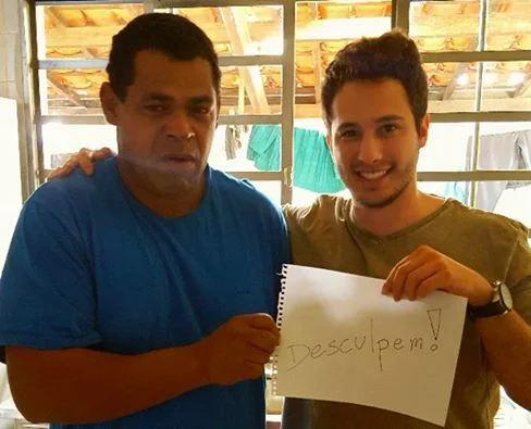 Após deboche, médico pede desculpa a mecânico e anuncia voluntariado