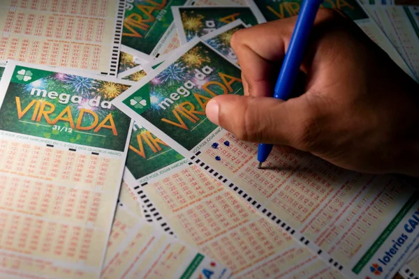 Imagem ilustrativa loteria Mega da Virada 2023 - metrópoles