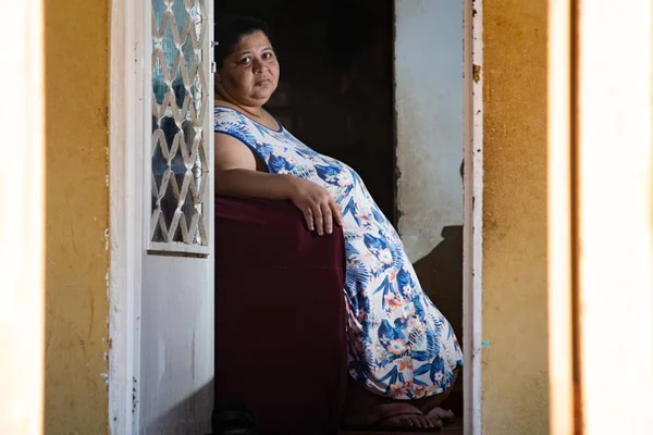 Mulher com 240kg pede ajuda para emagrecer: “Não dá mais para viver assim”