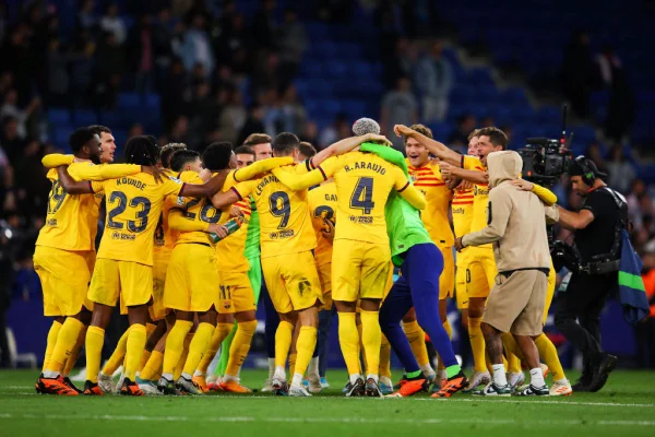 Barcelona vence clássico e conquista o Campeonato Espanhol