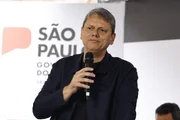 O governador Tarcísio de Freitas