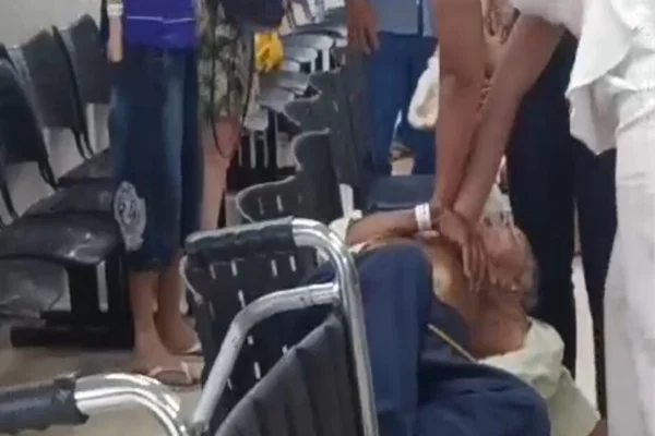 Imagem colorida de homem que morreu a espra de atendimento - Metrópoles