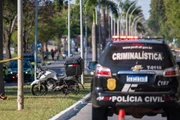 Motorista morre em acidente entre dois carros e moto no Eixinho Sul - imagem 3 Motorista morre em acidente entre dois carros e moto no Eixinho Sul - imagem 3