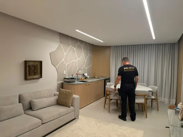 PF investiga médicos e servidores em fraude de R$ 6,5 milhões no INSS