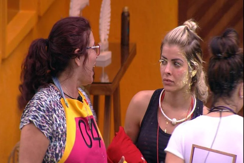Ela já está movimentando a casa Ela já está movimentando a casa