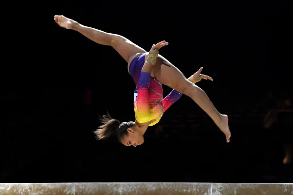 Thais Fidelis transforma superação em sonho olímpico na ginástica