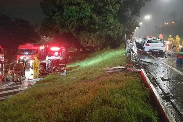 Acidente deixa quatro mortos e dois feridos em estado grave na BR-282