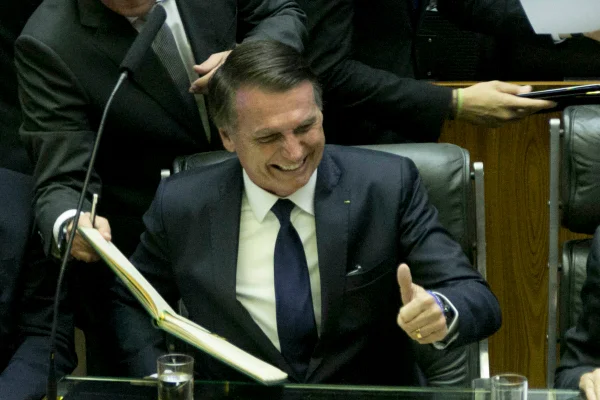 Bolsonaro repete general: “Estado foi criminoso ao desarmar cidadão”