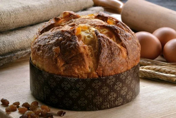 Consumidora que comprou panetone estragado receberá R$ 2 mil