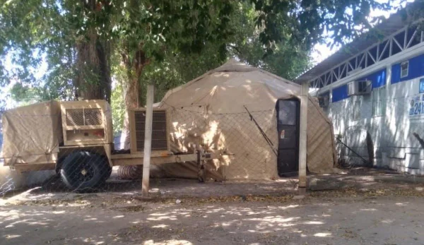 Tenda de atendimento para casos de gripe no Rio