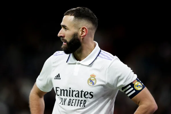 Real Madrid pega Valência para voltar a brigar por título do Espanhol