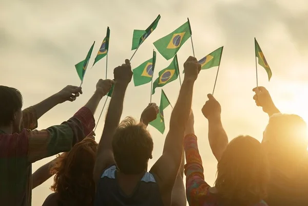 Futuro x passado: afinal, como se enxergam Brasil e Portugal?