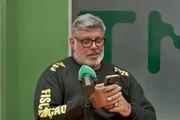 Alexandre Frota faz ligação ao vivo em entrevista Alexandre Frota faz ligação ao vivo em entrevista