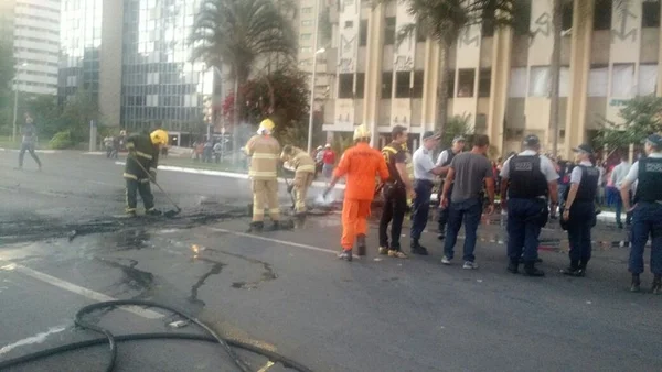 Criminosos destroem torre de transmissão de energia no Ceará