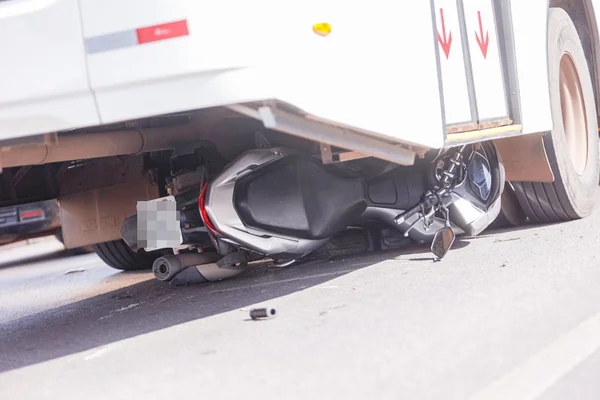 Acidente Ônibus e moto na W3 Norte