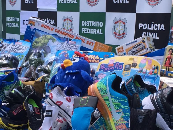 Nova ação contra pirataria na Feira dos Importados autua 13 comerciantes