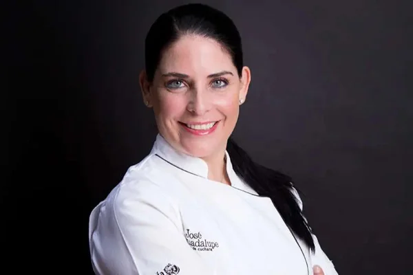 Zahie Téllez, jurada do MasterChef México - Metrópoles