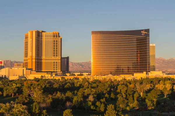 Hotéis de Las Vegas adotam detectores de metal para examinar malas