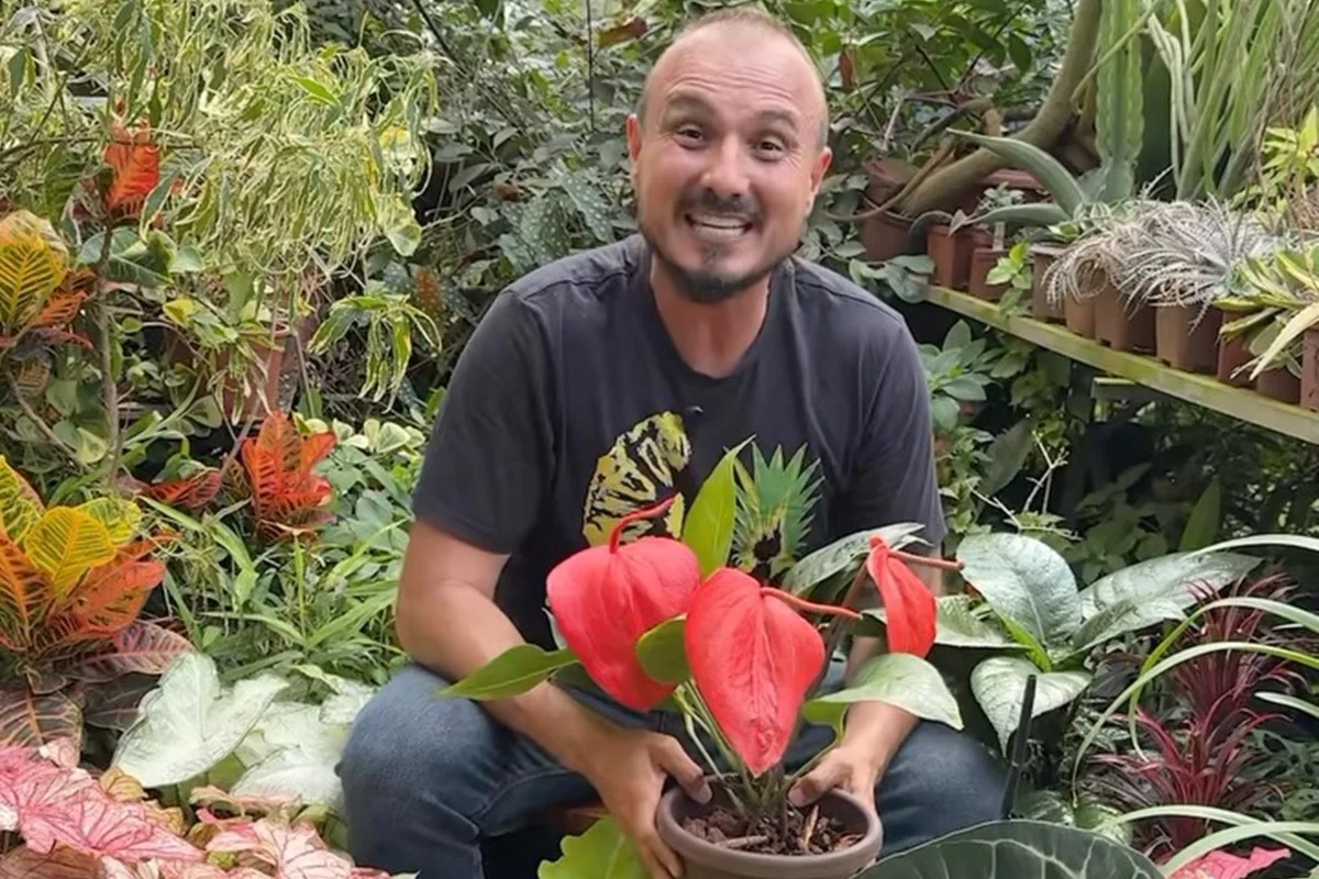 Murilo Soares grava vídeo para o Instagram Murilo Soares grava vídeo para o Instagram