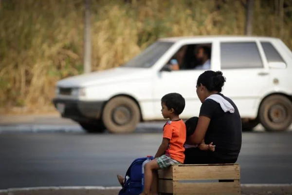 CLDF aprova criação de política distrital de acolhimento a imigrantes