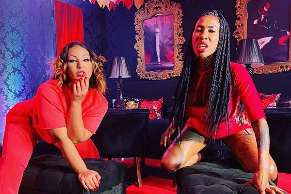 Valesca Popozuda convida Inês Brasil para live e cantora rouba a cena