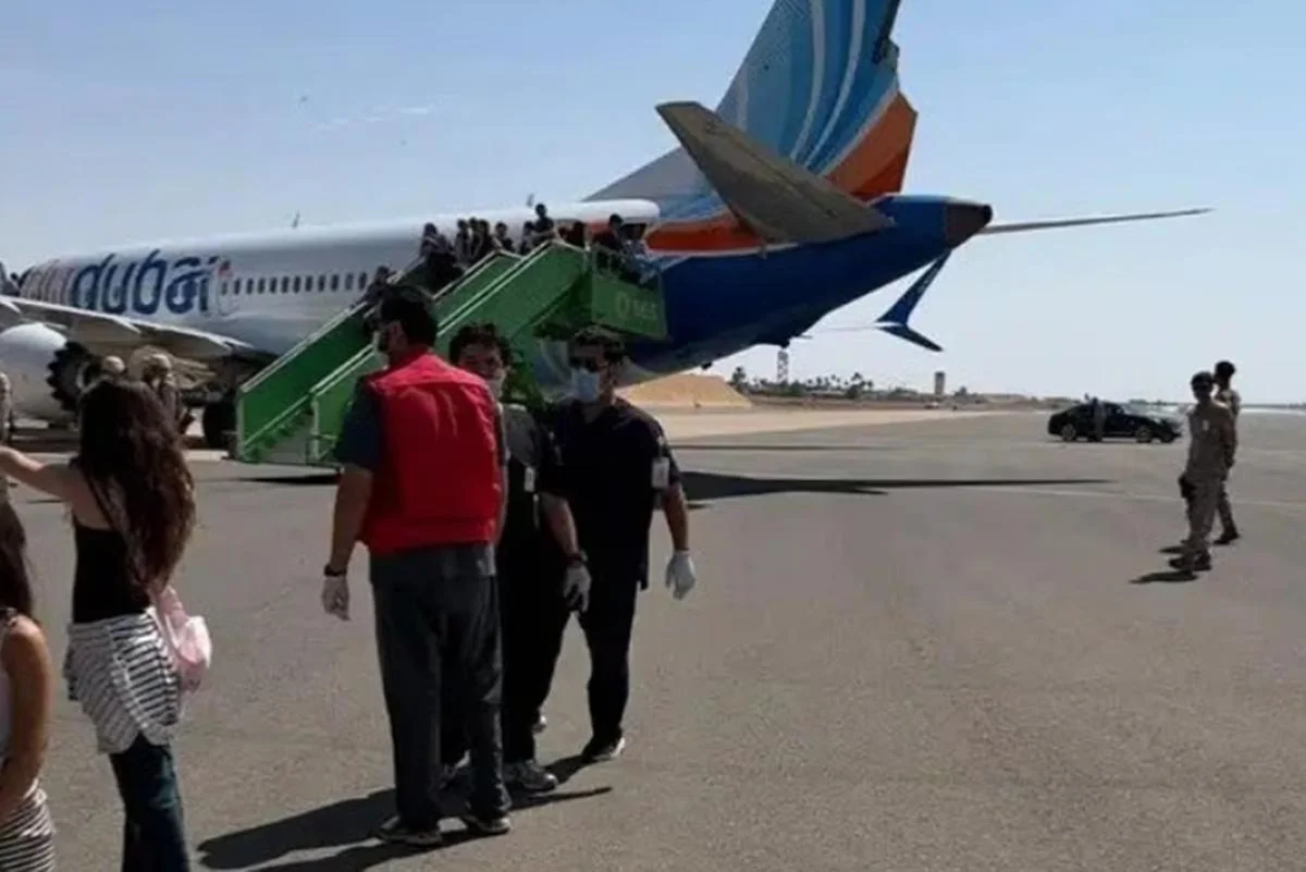 Israel não descarta a hipótese de ataque terrorista no incidente com avião da Fludubai Israel não descarta a hipótese de ataque terrorista no incidente com avião da Fludubai